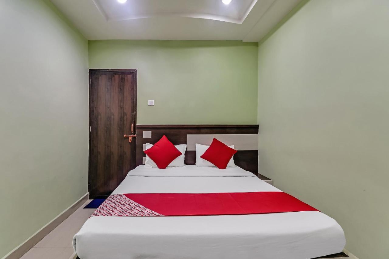 Super Hotel O Royal Raj Nandgaon Exteriér fotografie