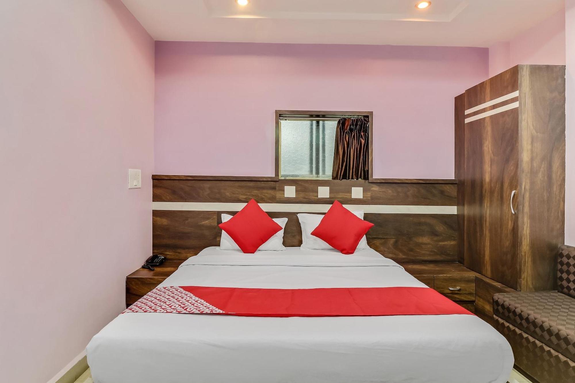 Super Hotel O Royal Raj Nandgaon Exteriér fotografie