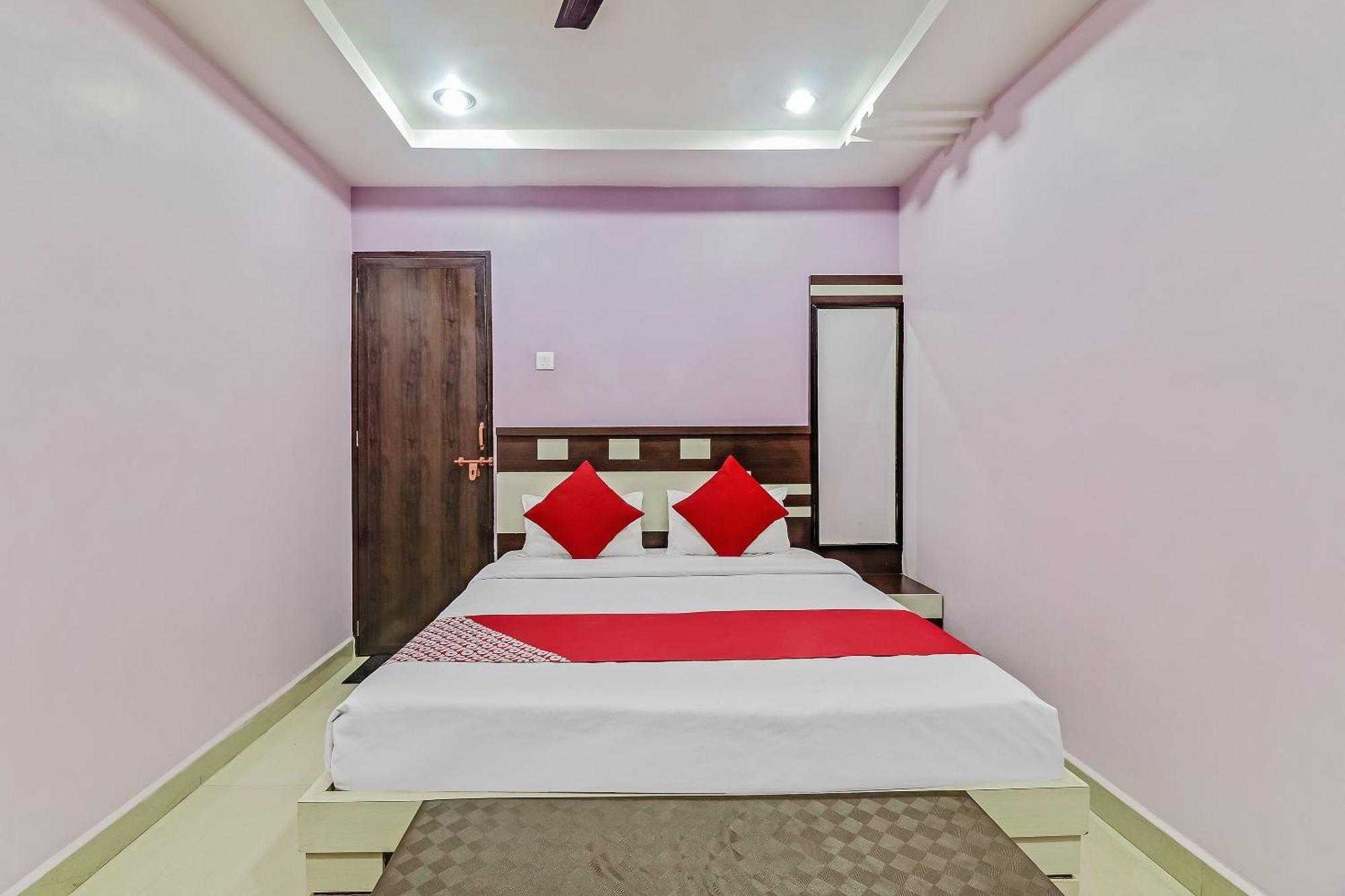 Super Hotel O Royal Raj Nandgaon Exteriér fotografie