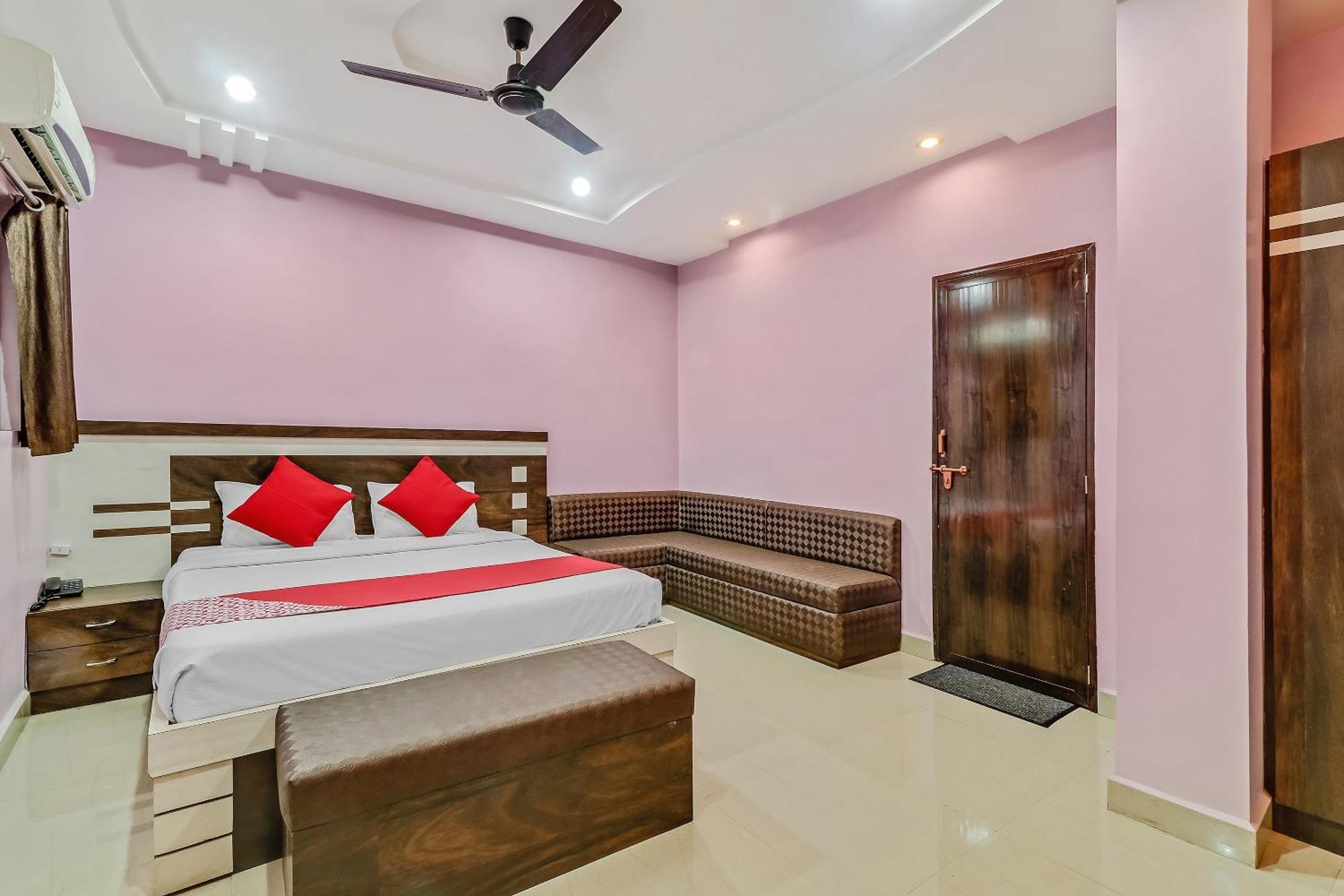 Super Hotel O Royal Raj Nandgaon Exteriér fotografie